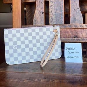 Neverfull Pouch AZUR